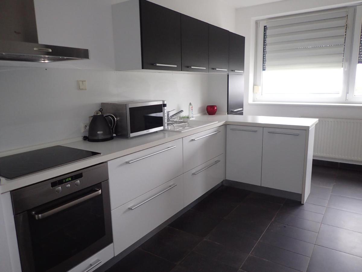 Marguerite Apartment - Parking Including Bratislava Exterior foto